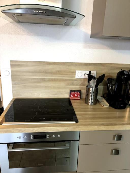 Residence Les Martinets, Grand Studio Vue Degagee, 4 Couchages, Cellier, Meuble De Tourisme 3 Etoiles, Parking Gratuit Chamrousse Zewnętrze zdjęcie